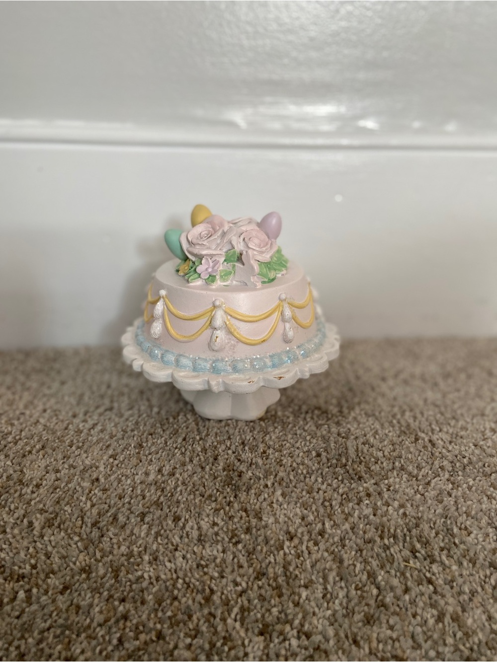 Sweet Treats Easter Cake Set of 3 - Picture 8 of 11